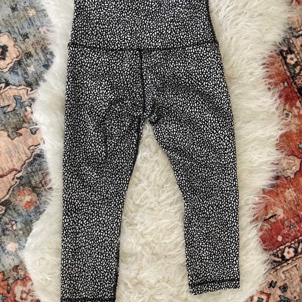 High waisted Lululemon Capri Leggings